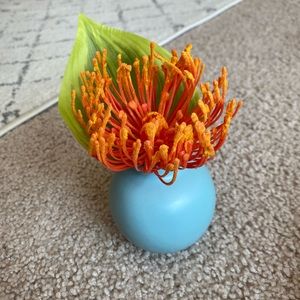 Tabletop faux flower